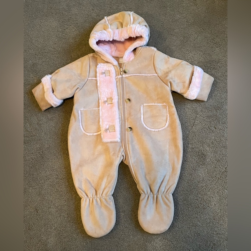Baby Luxuries Infant size 3-6 months Full-Zip Fleece Coverall Hooded Snowsuit